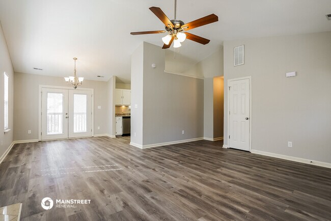 Building Photo - 6313 Battleford Dr