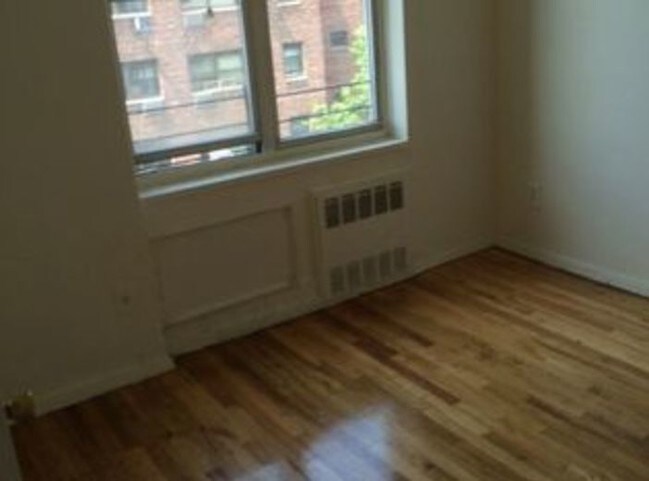 Foto del edificio - 9410 60th Ave