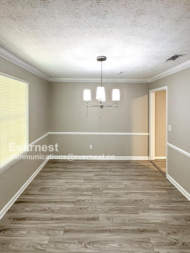 Foto del edificio - 549 Greenview Ave SE