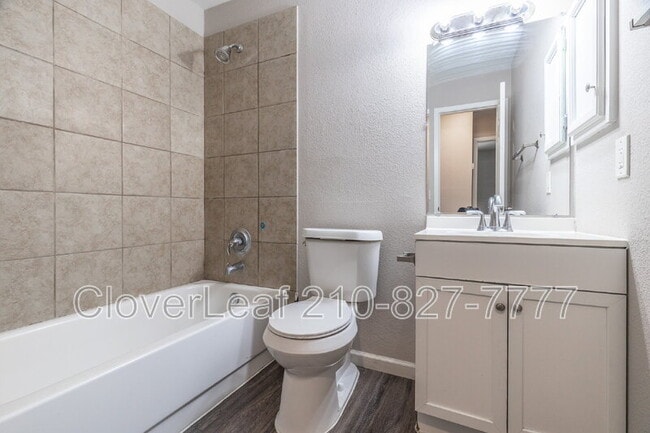 Foto del edificio - 118 N Meadow St