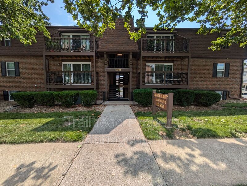 Primary Photo - 5801 Woodson Dr