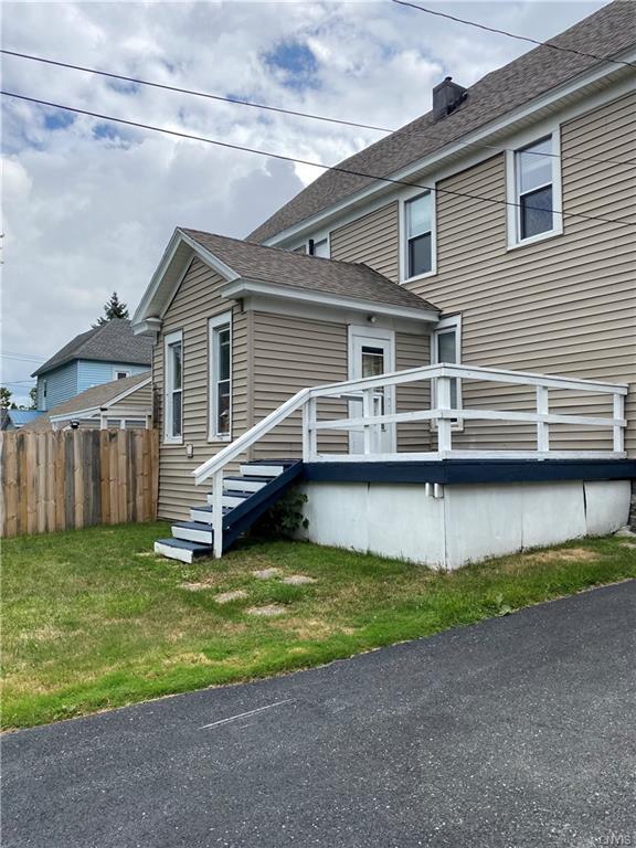 Building Photo - 531 Mundy St