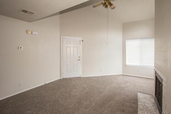 Building Photo - 1802 E 66th Pl
