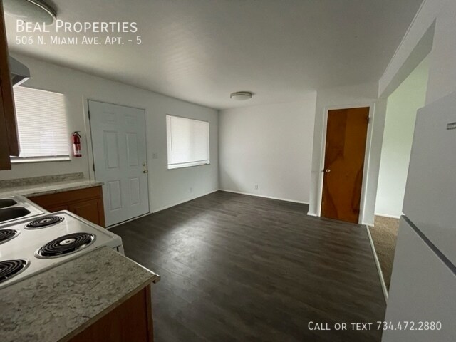 Foto del edificio - 506 N Miami Ave