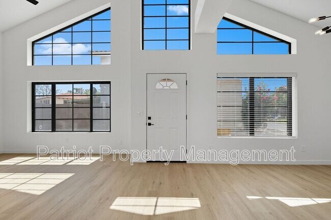 Foto del edificio - 1447 N Dana St