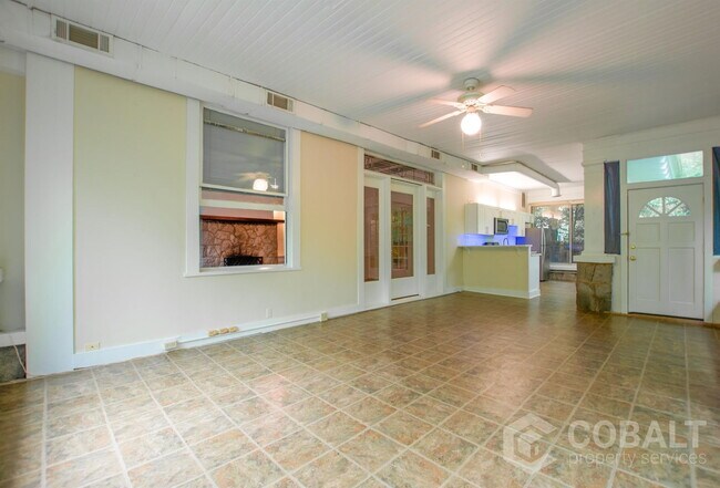 Foto del edificio - 867 Rosedale Rd NE