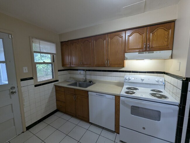 Foto del edificio - Sweet on Ashford: Sunny Spaces & Classic Charm!