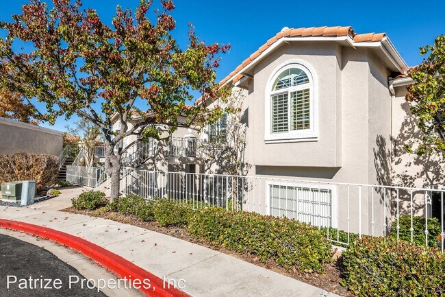 Building Photo - 2 br, 2 bath House - 1520 Via Risa