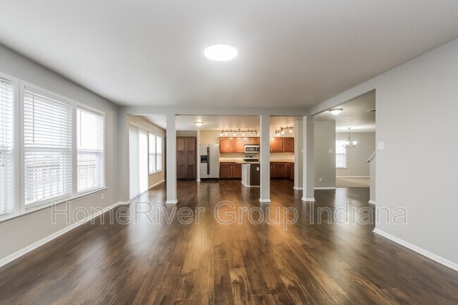 Building Photo - 3015 W Crosscreek Dr