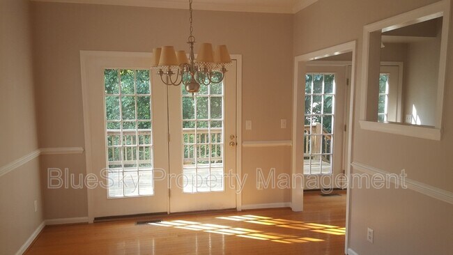 Building Photo - 38 Mill Creek Dr