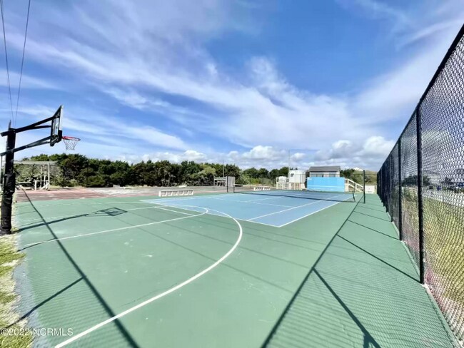 Foto del edificio - 2250 New River Inlet Rd