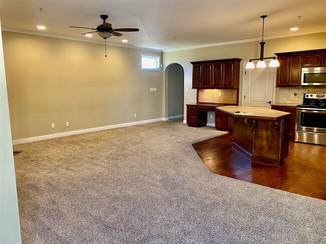 Foto del edificio - 550 Traditions Blvd