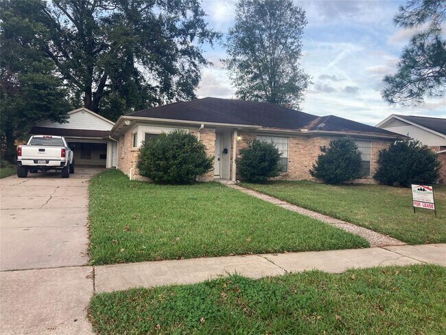 Building Photo - 8019 Garden Parks Dr