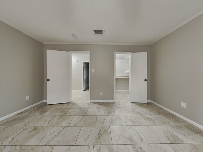 Building Photo - 24507 Fir Ridge Ct