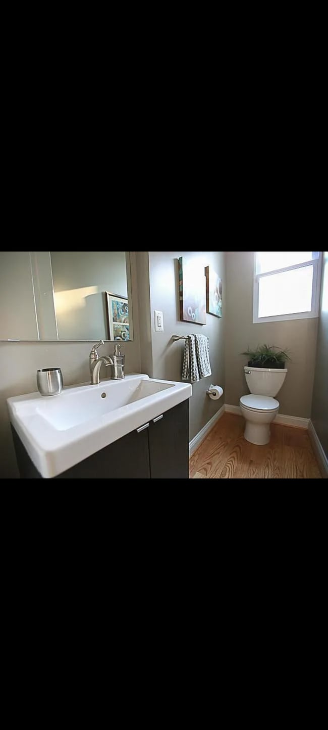 Foto del edificio - 6409 7th St NW