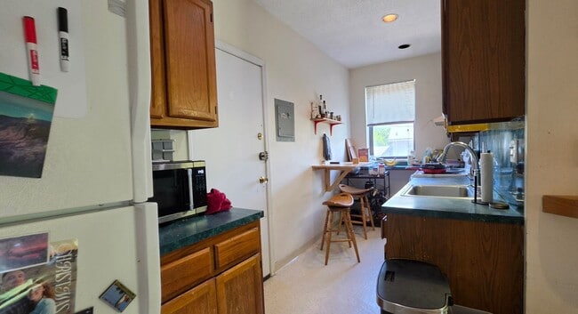 Building Photo - No Broker Fee | Brighton 2 Bed Condo | Heat, Hot Water & Water Included