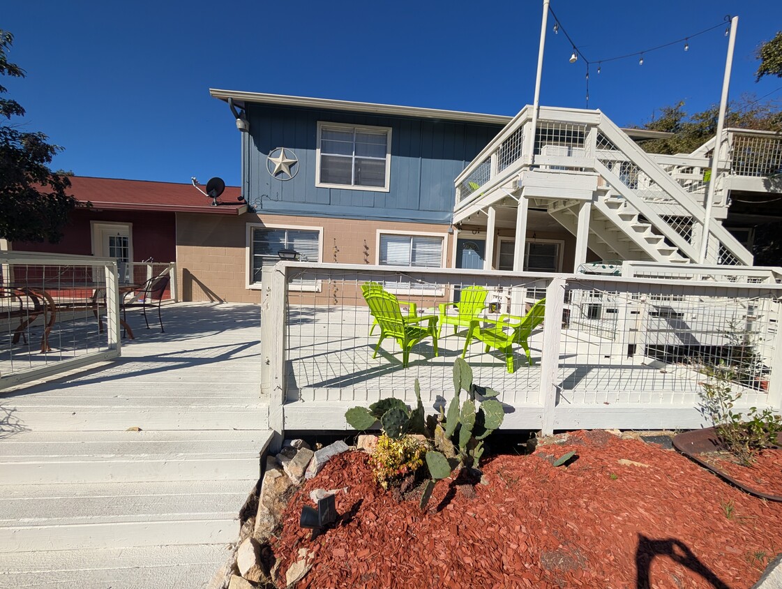 Primary Photo - 2491 Canyon Lake Forest #C