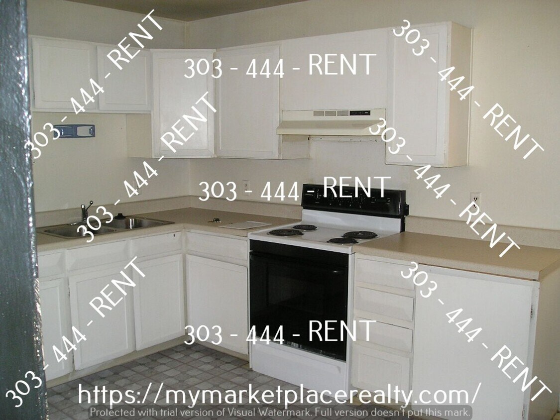 Foto del edificio - 3 Bedroom 2 Bath Home in Montbello..More p...