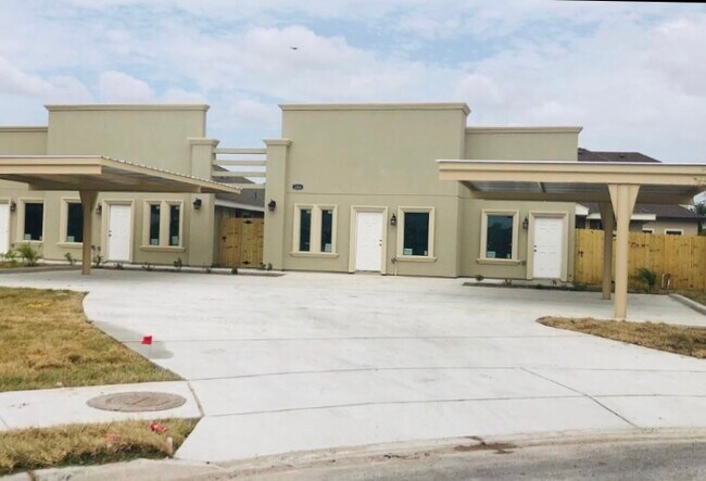 Building Photo - 2304 Taxco Ct