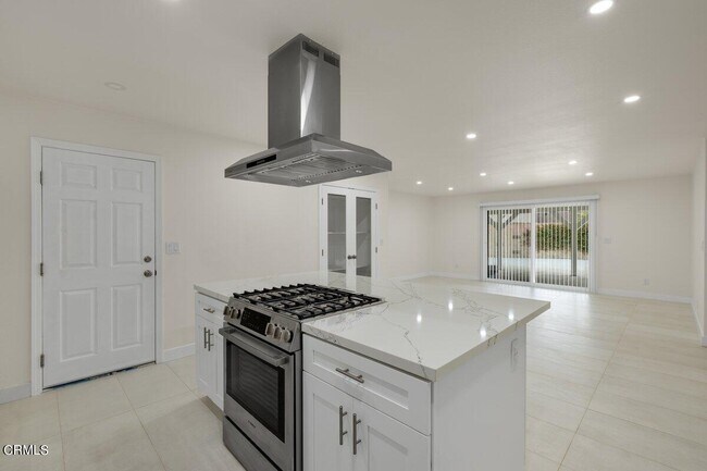 Foto del edificio - 2075 Suner Cir