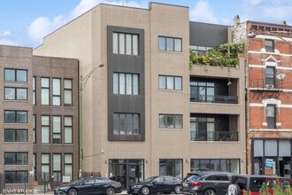 Building Photo - 2910 S Archer Ave