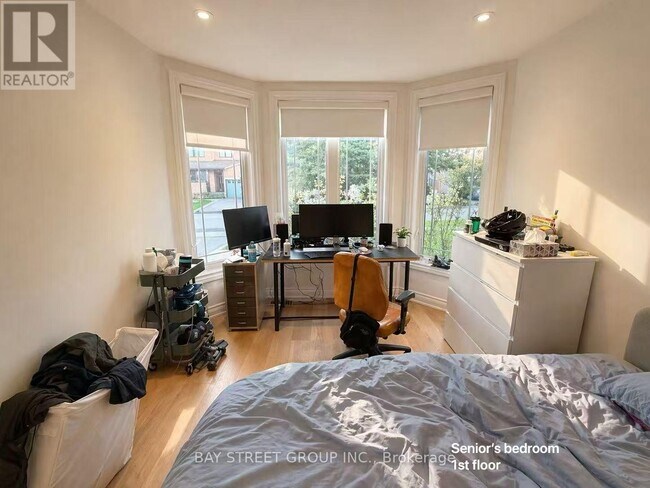 Photo du bâtiment - 42 Fouracre Way