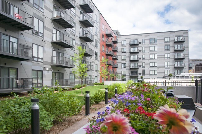 Foto del edificio - Third North Apartments