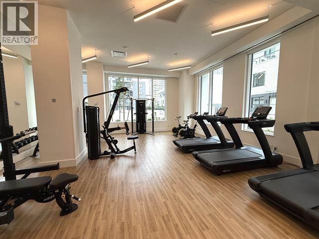 Photo du bâtiment - 6468 Willingdon Ave