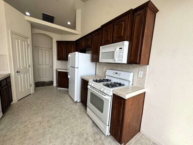 Foto del edificio - 10824 N Bunker Hill Dr