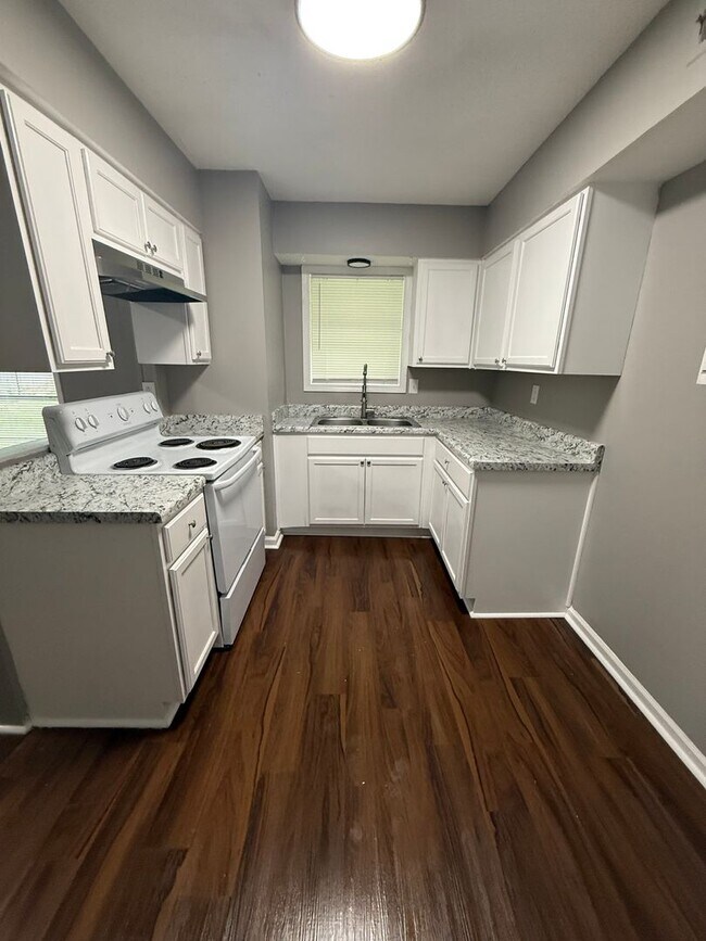 Foto del edificio - Newly Renovated 3 bed 1 bath home in North...