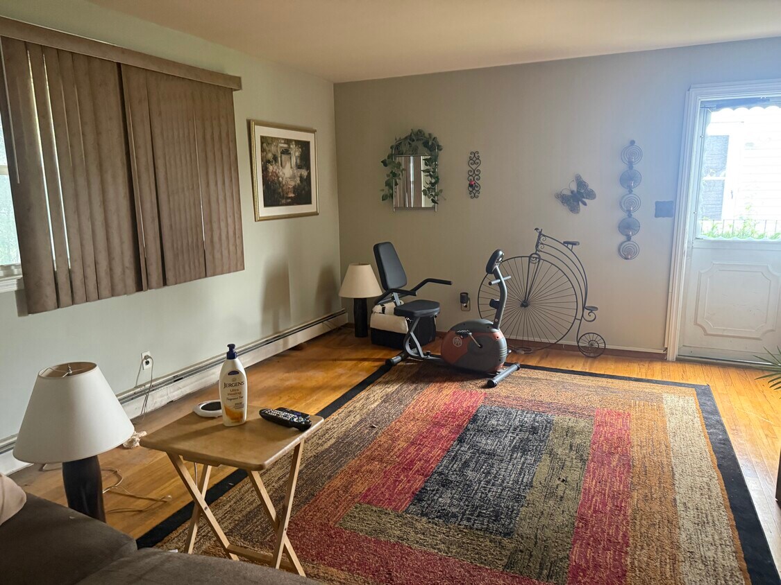 Foto del edificio - 1152 Tulip Ave