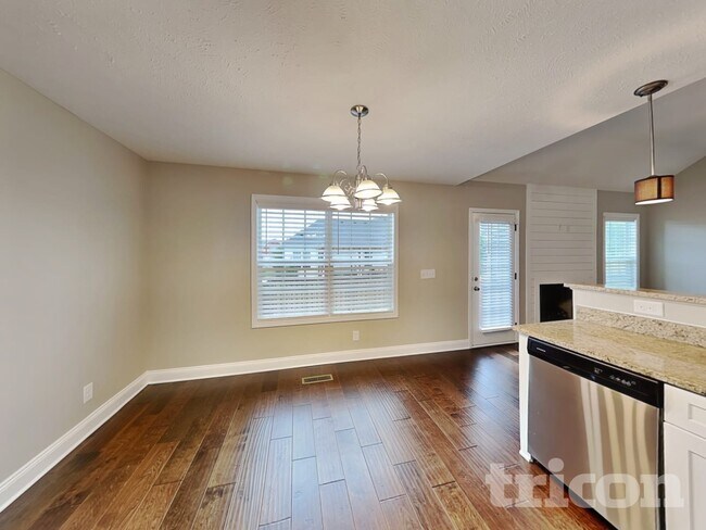 Building Photo - 184 Fieldstone Ln