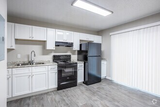 Interior Photo - Appletree