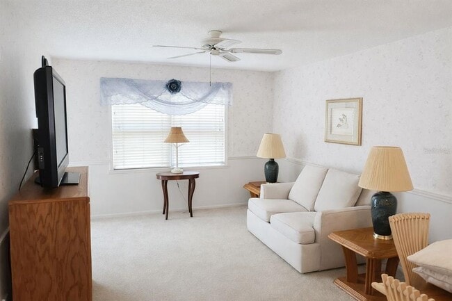 Foto del edificio - 1428 Arrowhead Cir W