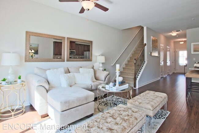 Foto del edificio - 3 br, 2.5 bath House - 1800 OLD DOGWOOD