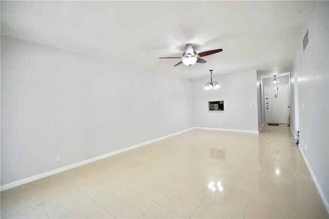 Foto del edificio - 351 Cambridge Rd