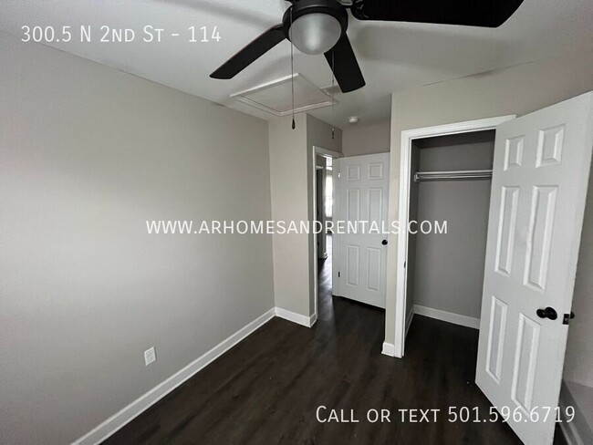 Foto del edificio - Austin Oaks 300 N 2nd St - Unit 114 - 2 Be...