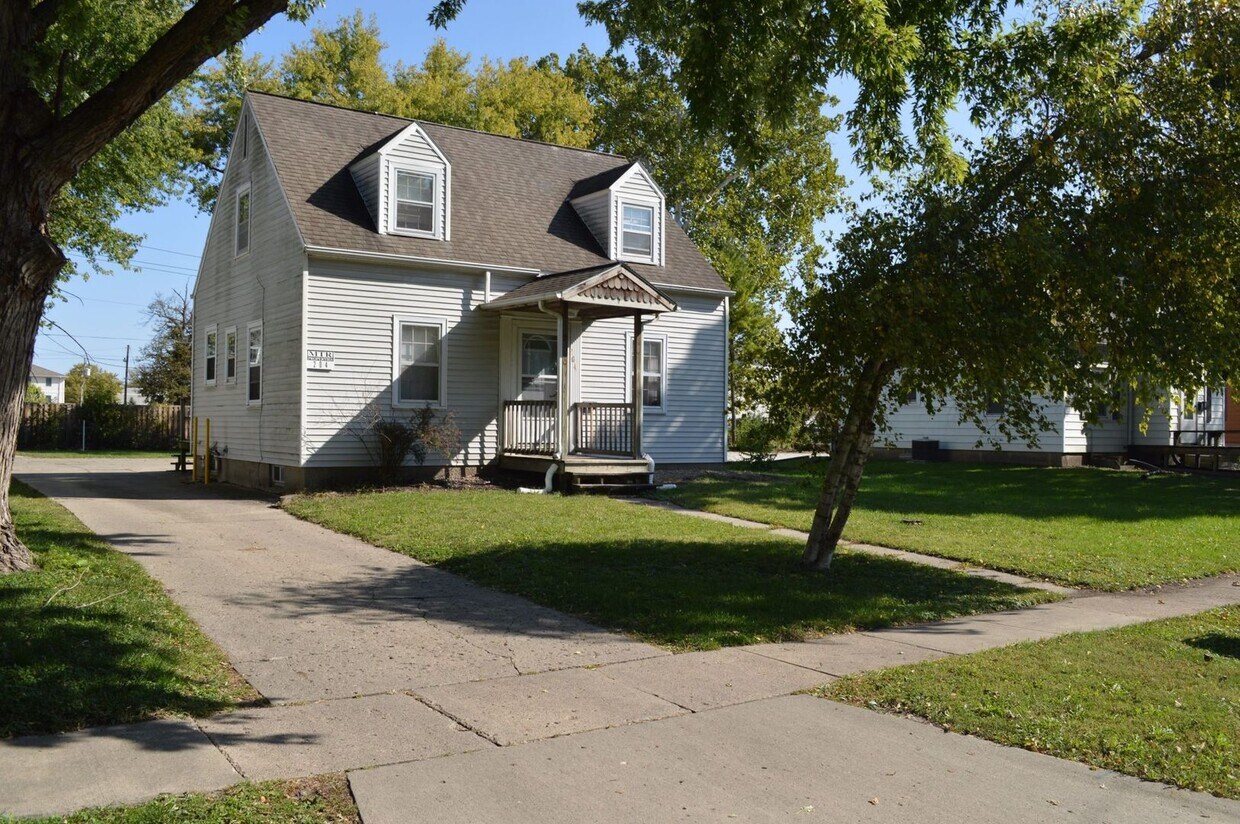 Foto principal - 204 Howard Ave
