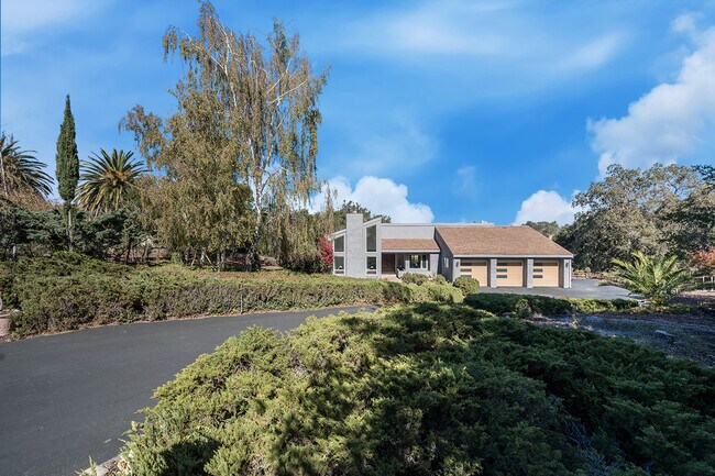 Building Photo - 13140 Delson Ct
