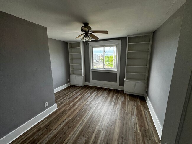 Foto del edificio - Charming 3 Bed, 1 Bath House for Rent in C...