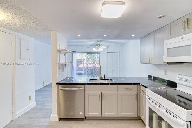 Foto del edificio - 5209 SW 40th Ave