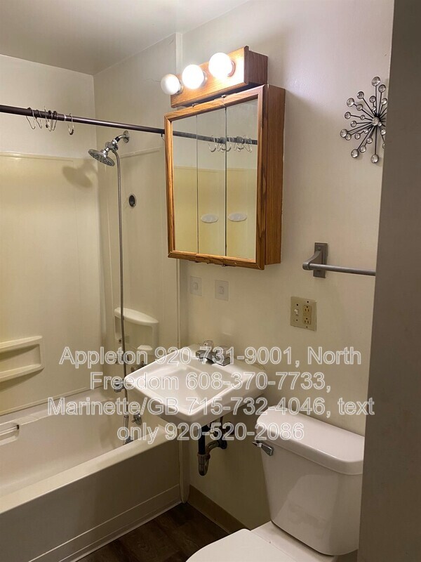 Building Photo - S7559 US-12