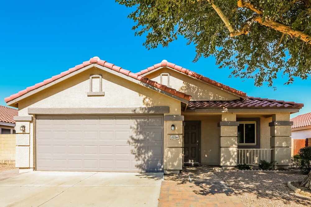 Foto principal - 5336 E Flower Ave
