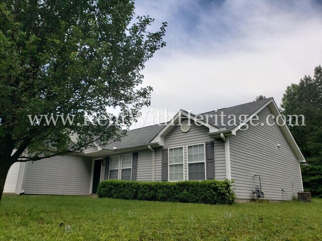 Building Photo - AMAZING.....STEPLESS RANCH/ GORGEOUS/  UPG...