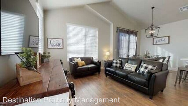 Foto del edificio - 3 br, 3.5 bath House - 1930 Respite Lane