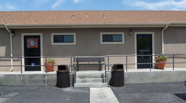 Building Photo - 9300 Maie Ave