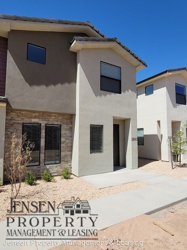 Building Photo - 3 br, 2.5 bath House - 2660 East Gray Birc...