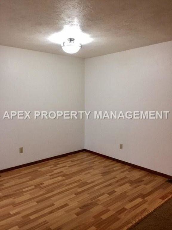 Building Photo - 3092 S Gekeler Ln
