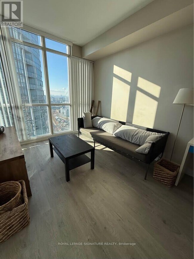 Photo du bâtiment - 15 Iceboat Terr