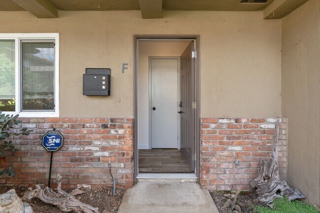 Foto del edificio - updated and unique 3 bedroom